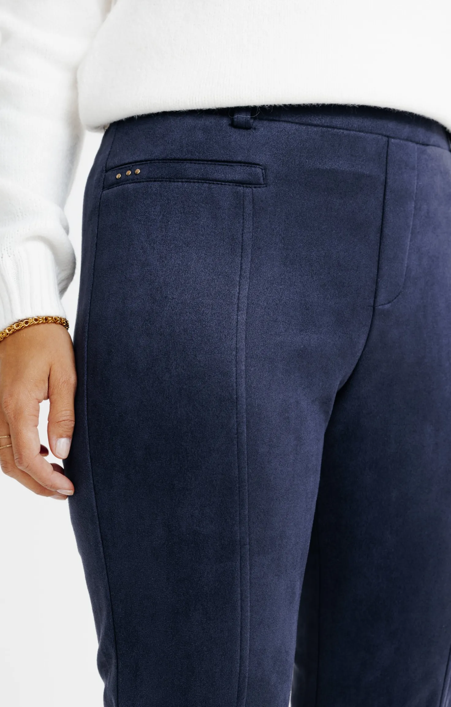 legging suédine détail clous -