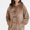 Manteau en fausse fourrure à capuche -