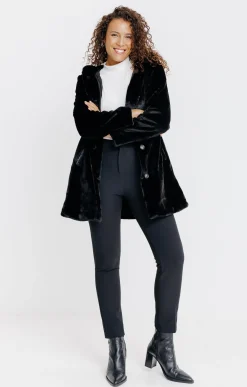 Manteau fausse fourrure à capuche -