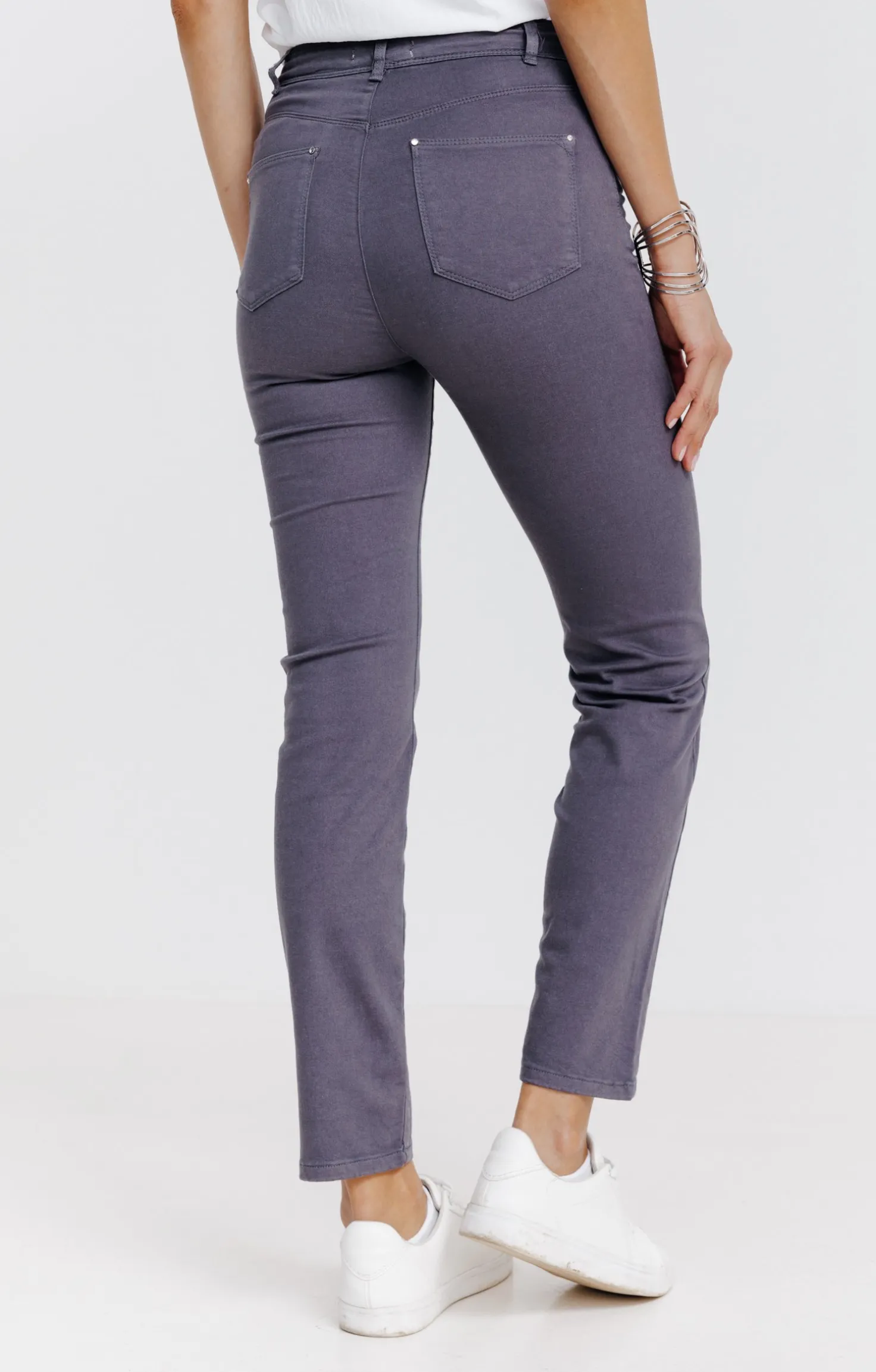 Pantalon 7/8 brodé en coton viscose -