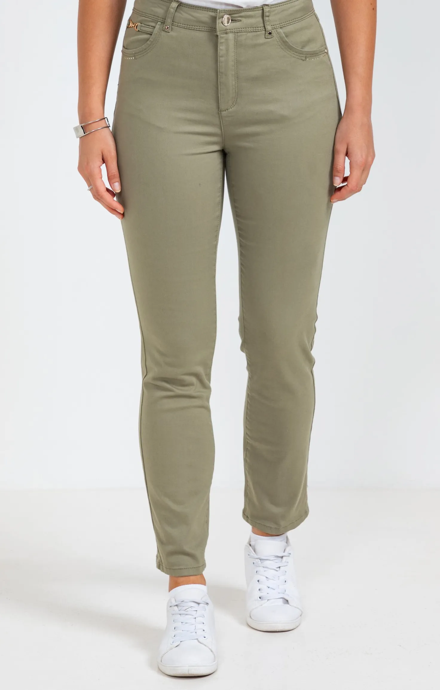 Pantalon 7/8 coton stretch détail bijou -