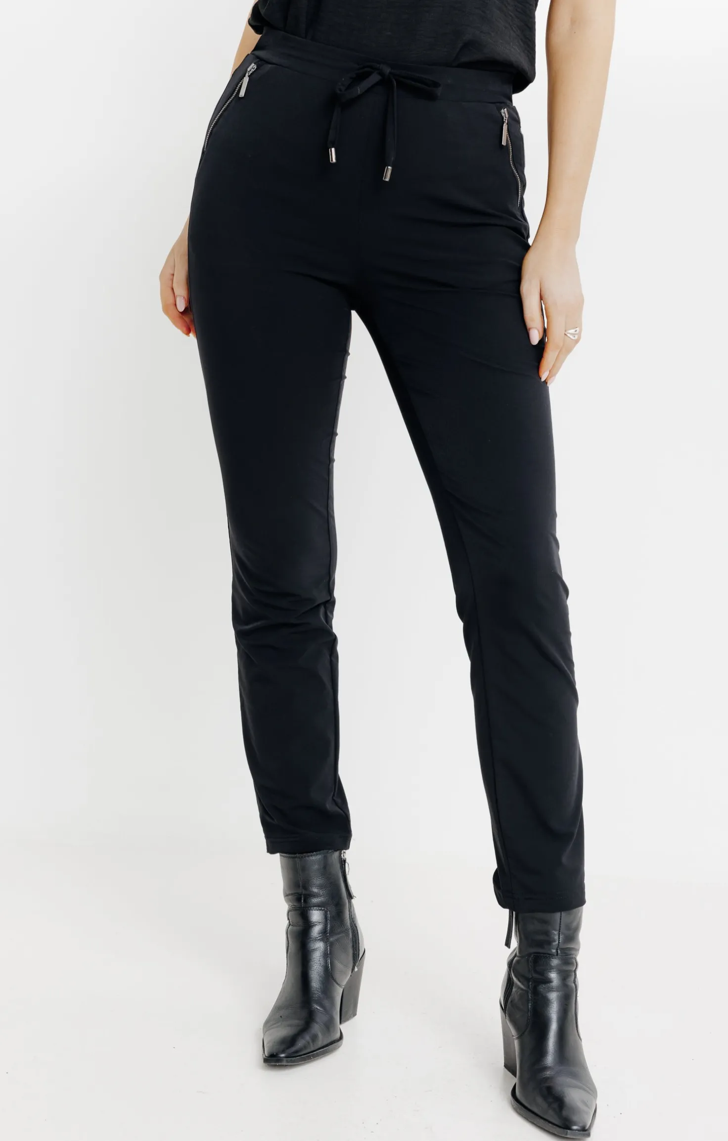 PANTALON DETENTE DETAIL ZIP -