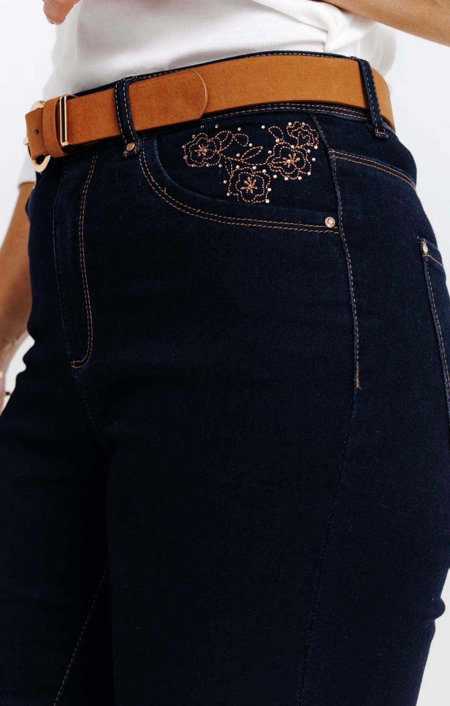 Pantalon satin denim broderie fleur -