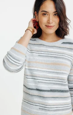 PULL AVEC JEU DE RAYURES -