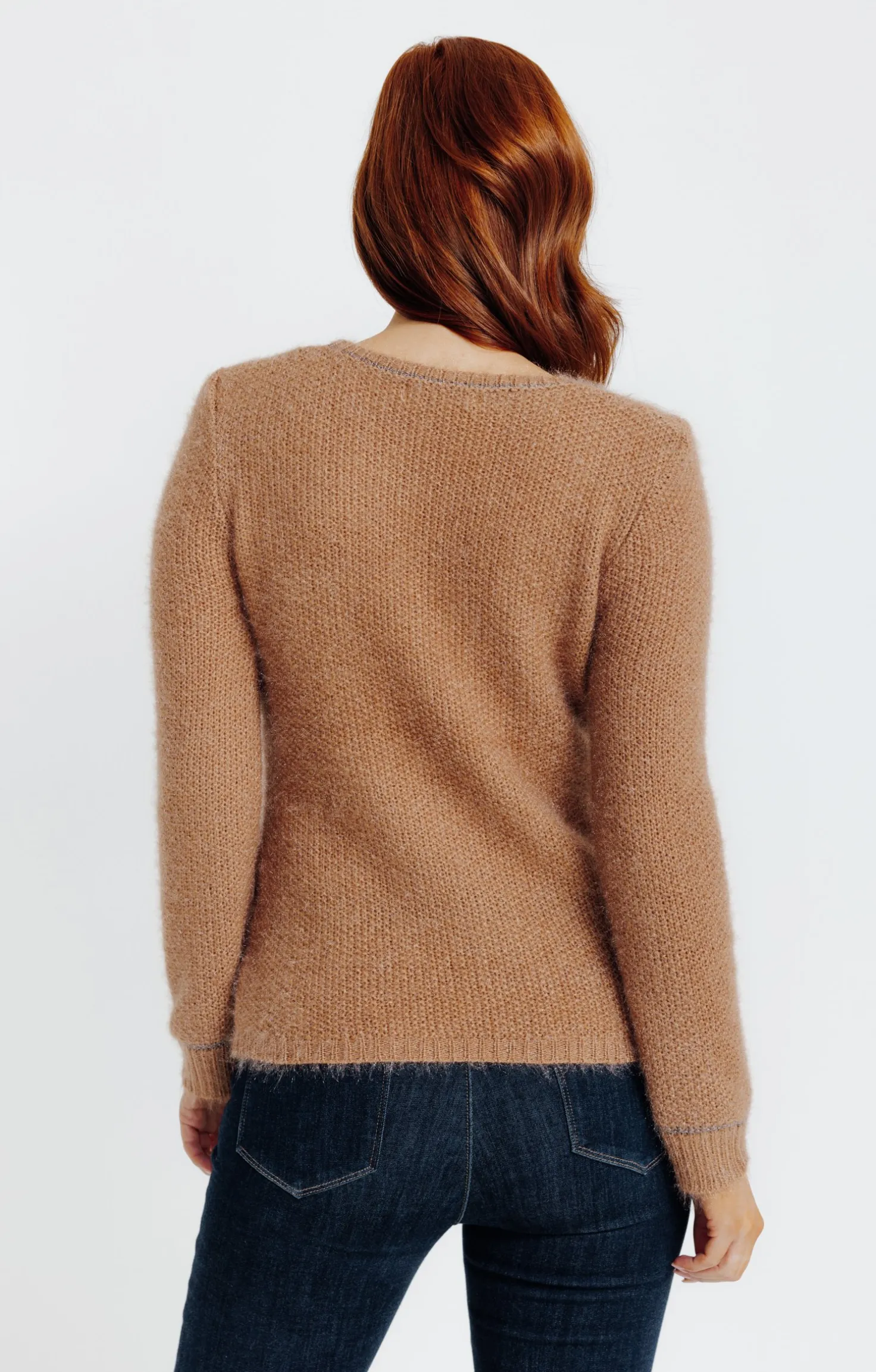 Pull broderie chat -