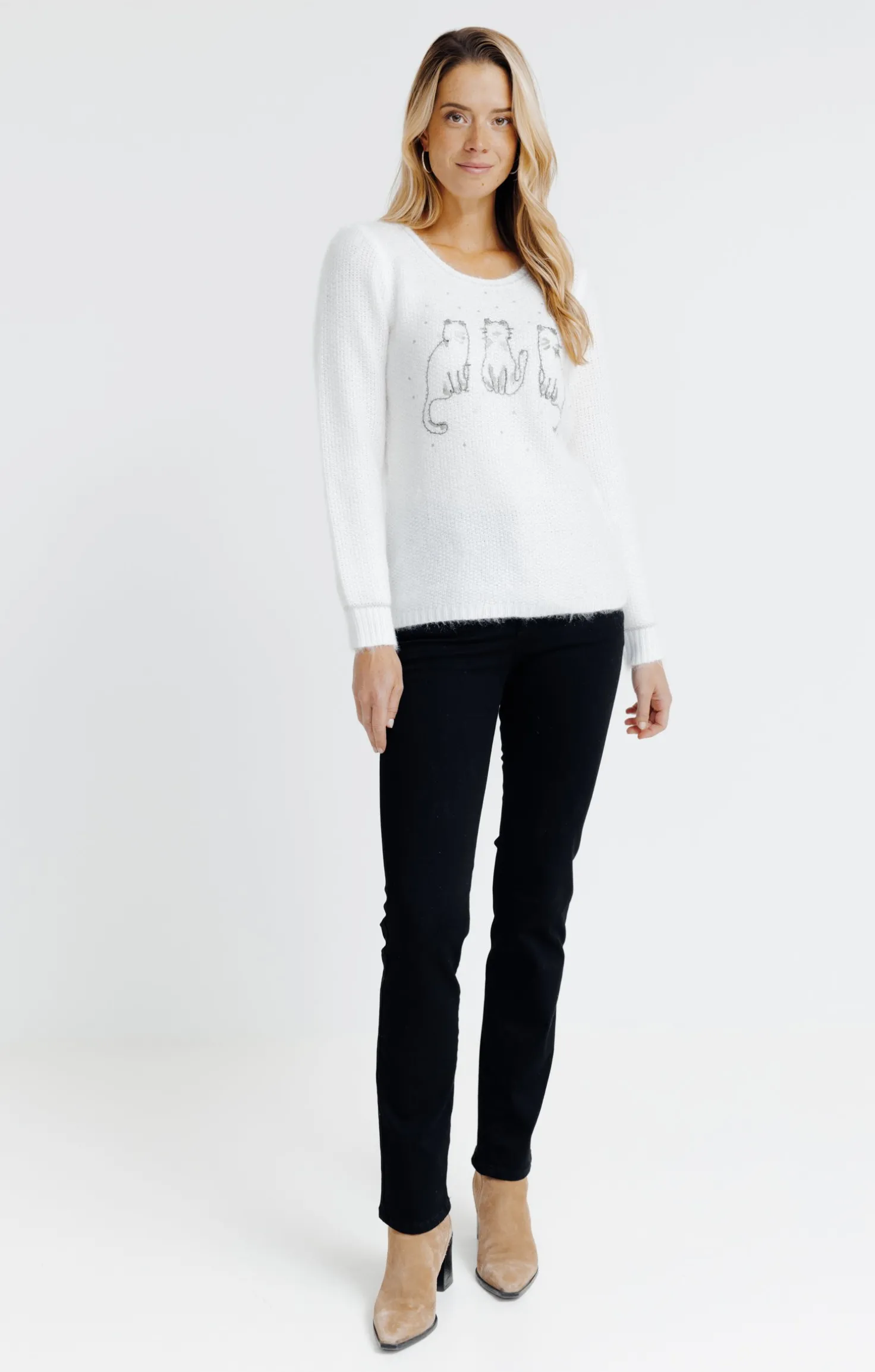 Pull broderie chat -