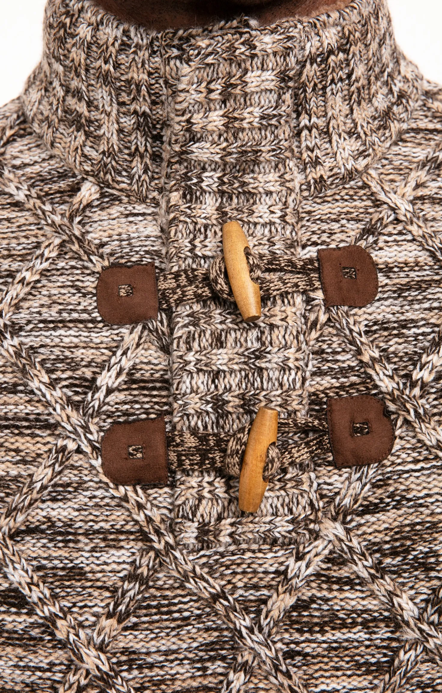 Pull col montant torsadé -