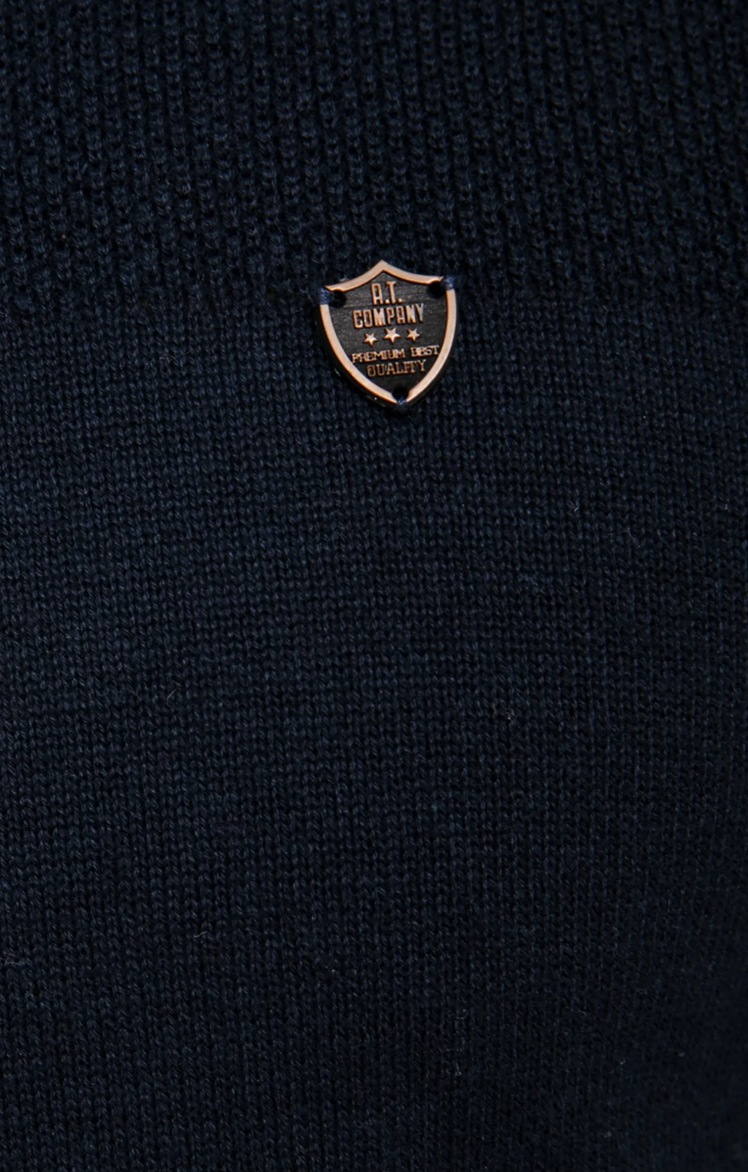 Pull col montant zippé -