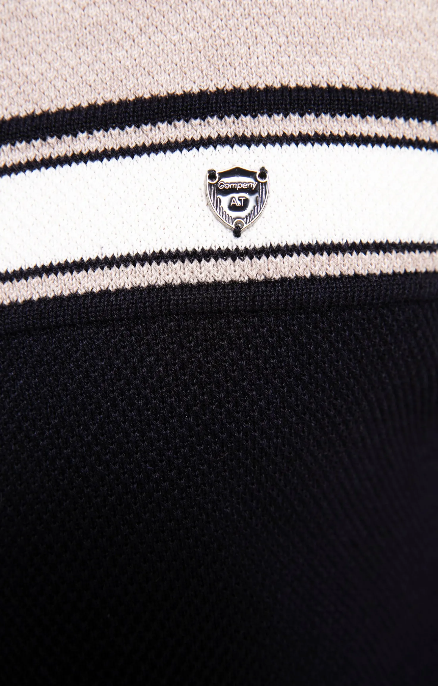 Pull col rond rayure placée -