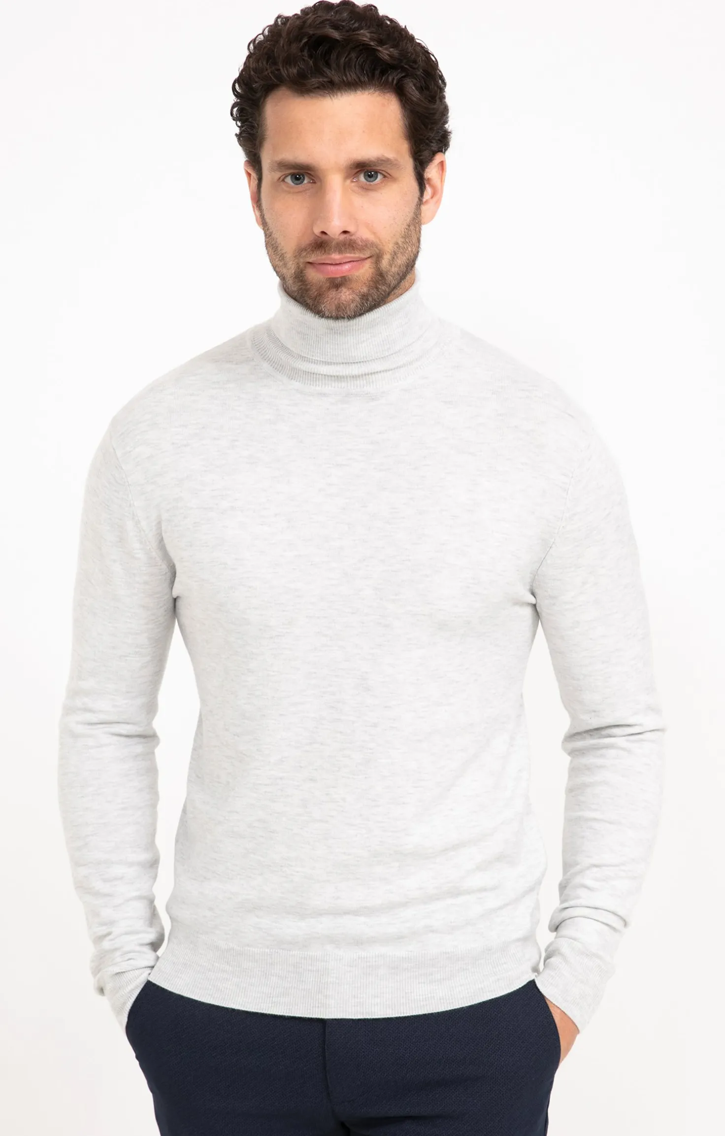 Pull col roulé uni -