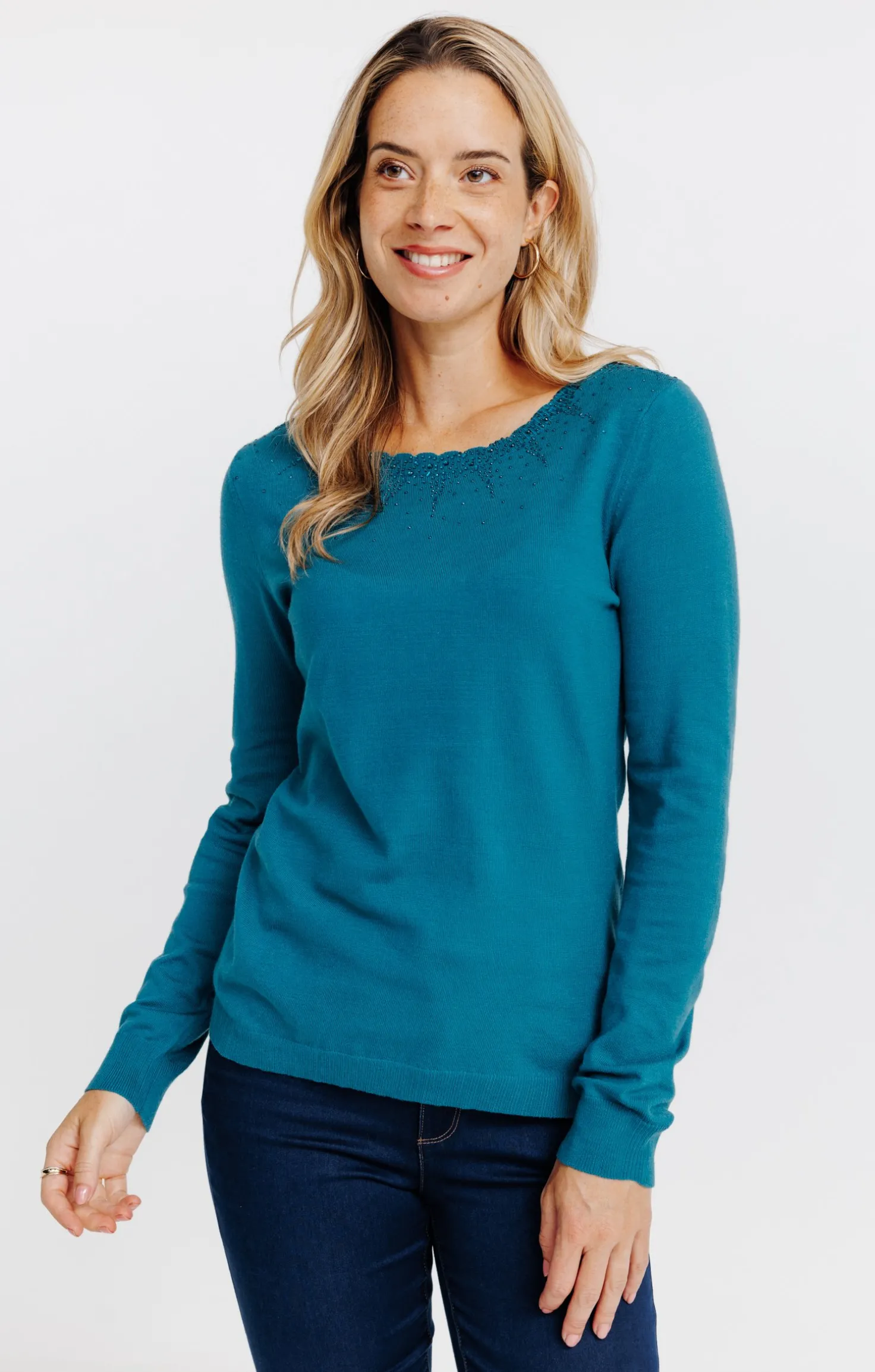 Pull détails festons -