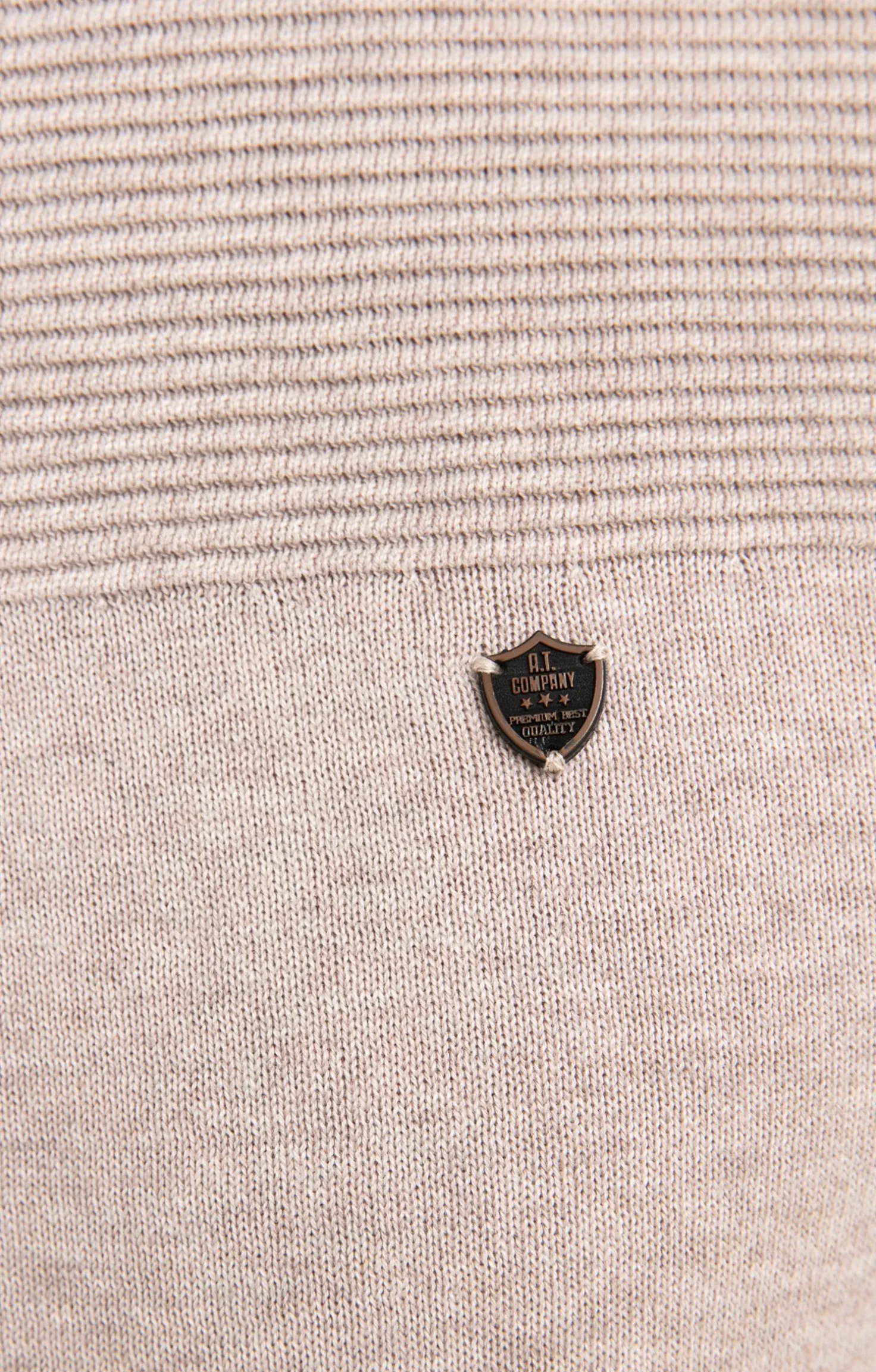 Pull uni empiècement suèdine -
