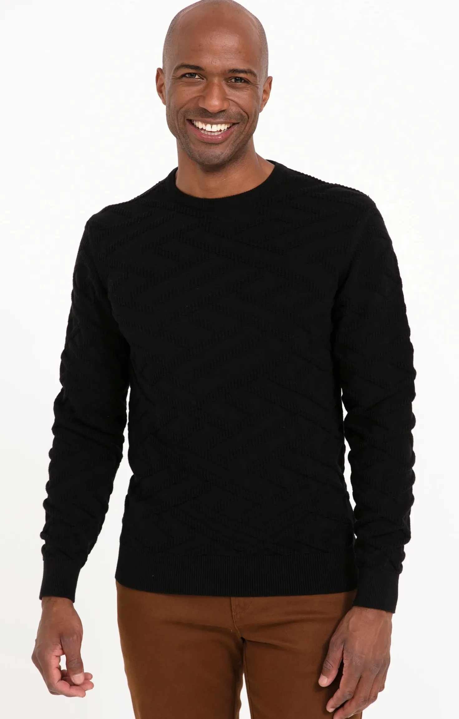 Pull uni tricotage fantaisie -