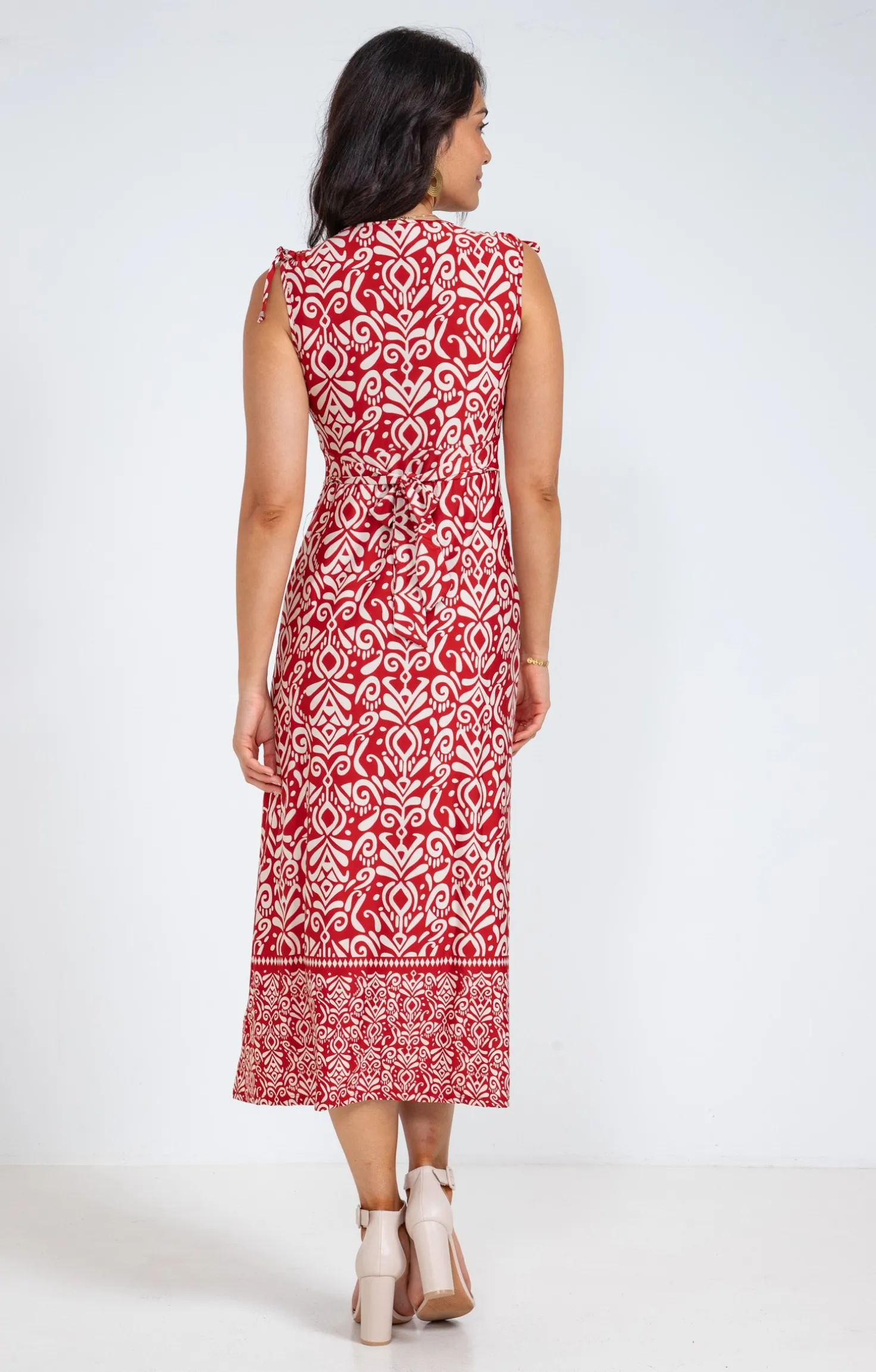 Robe en maille longue nouettes épaules -