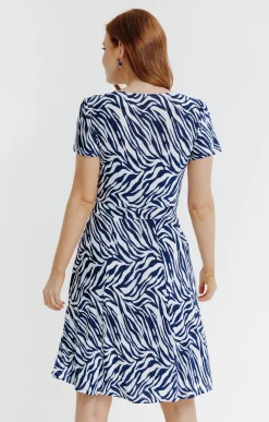 ROBE EN MAILLE PLISSEE EFFET CACHE COEUR -