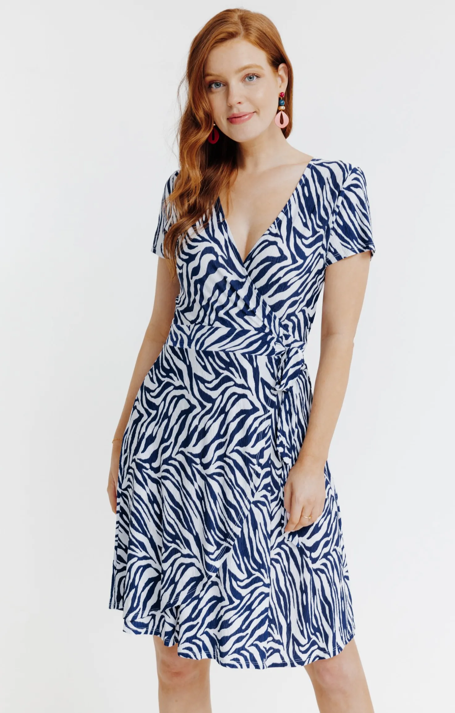 ROBE EN MAILLE PLISSEE EFFET CACHE COEUR -