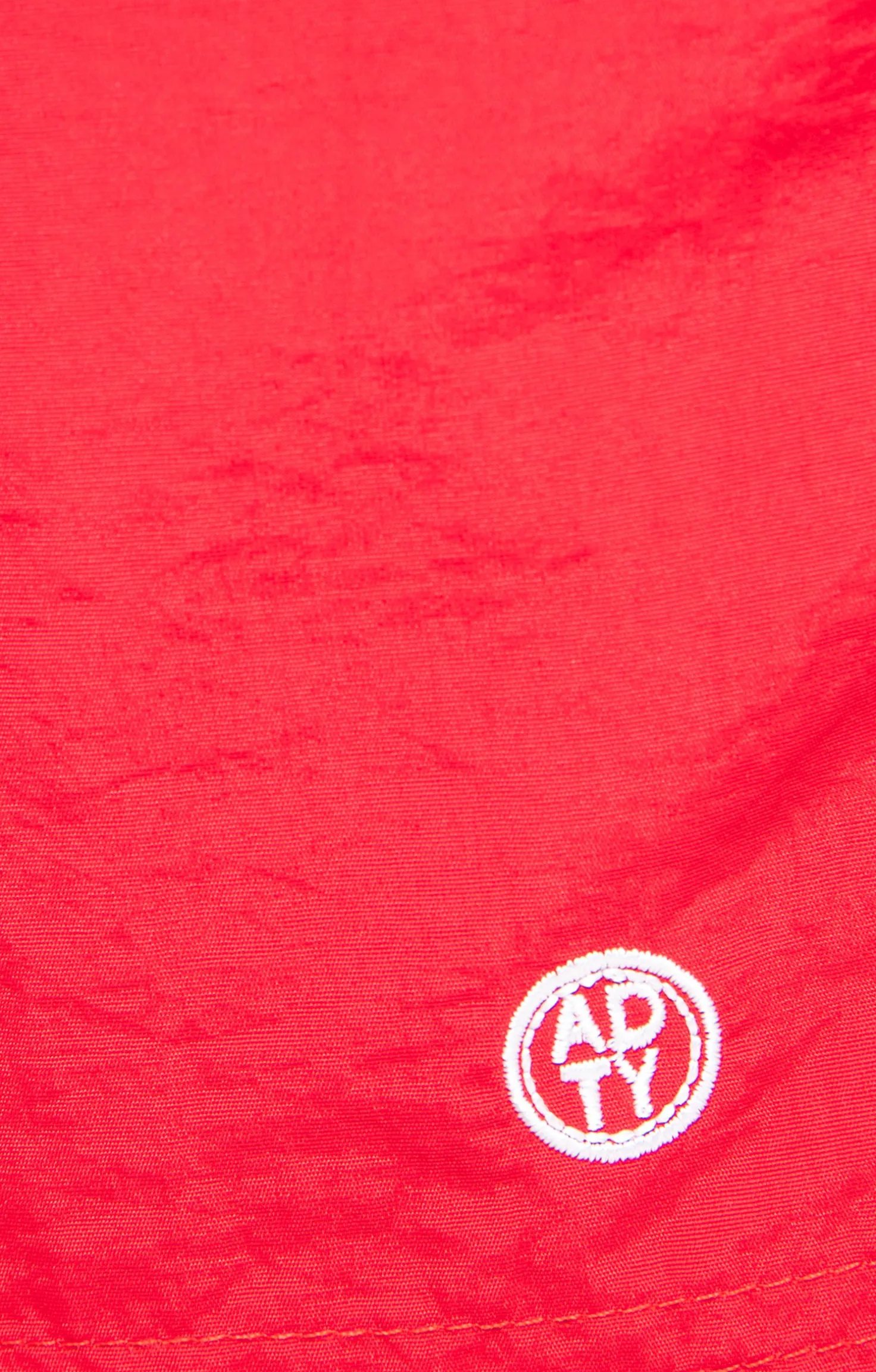 Short de bain rouge court -