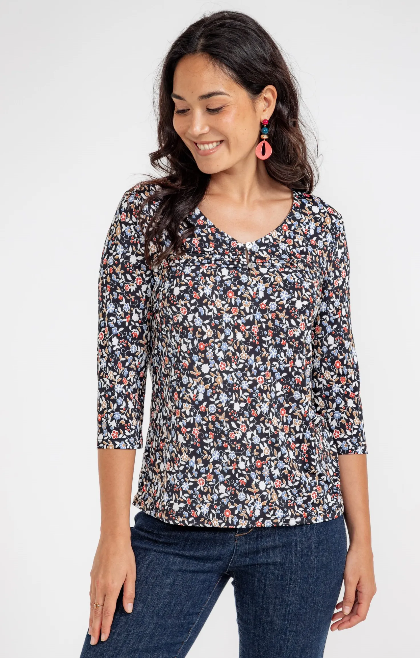 TEE-SHIRT COL ROND AVEC PLI IMPRIME -