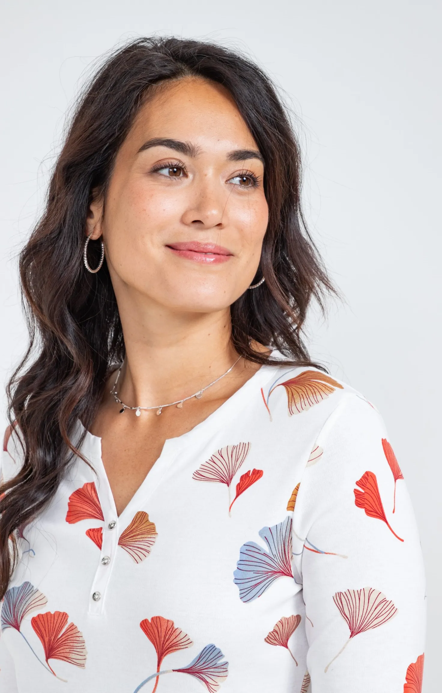 Tee-shirt imprimé floral col rond patte -
