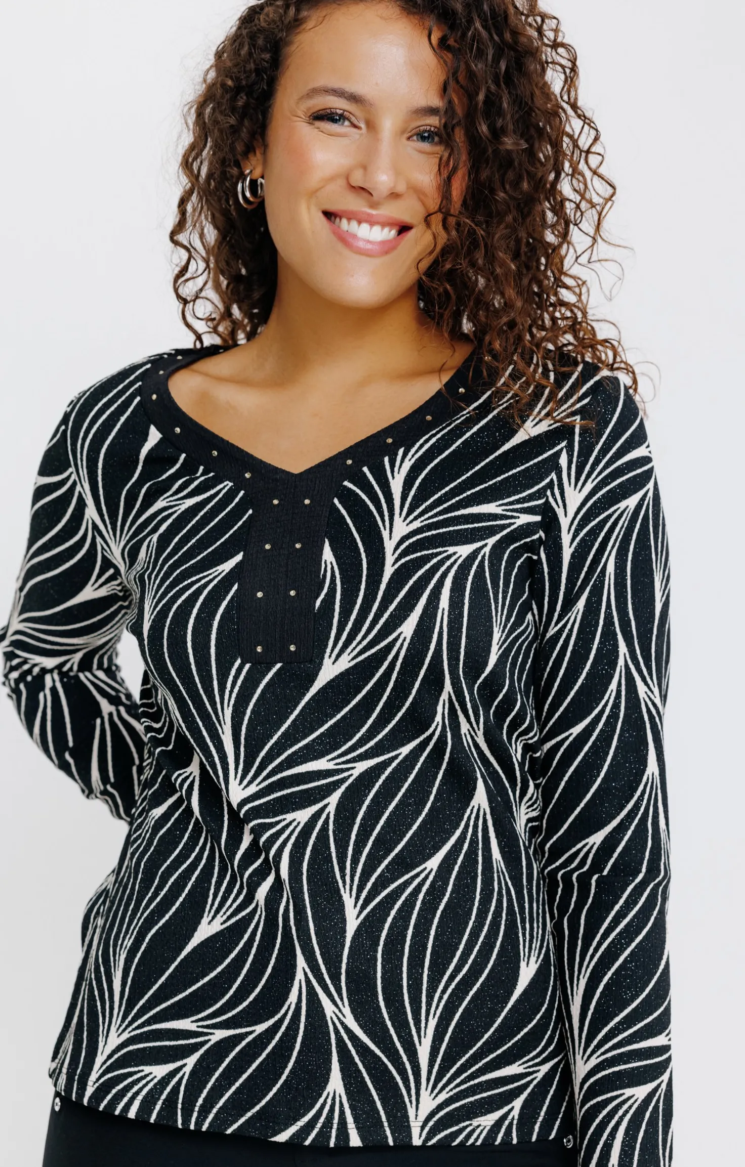 T-SHIRT COL V MANCHES LONGUES -