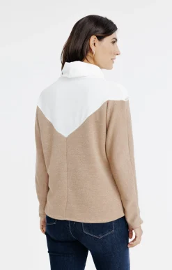 T-SHIRT HIVER COL BOULE -
