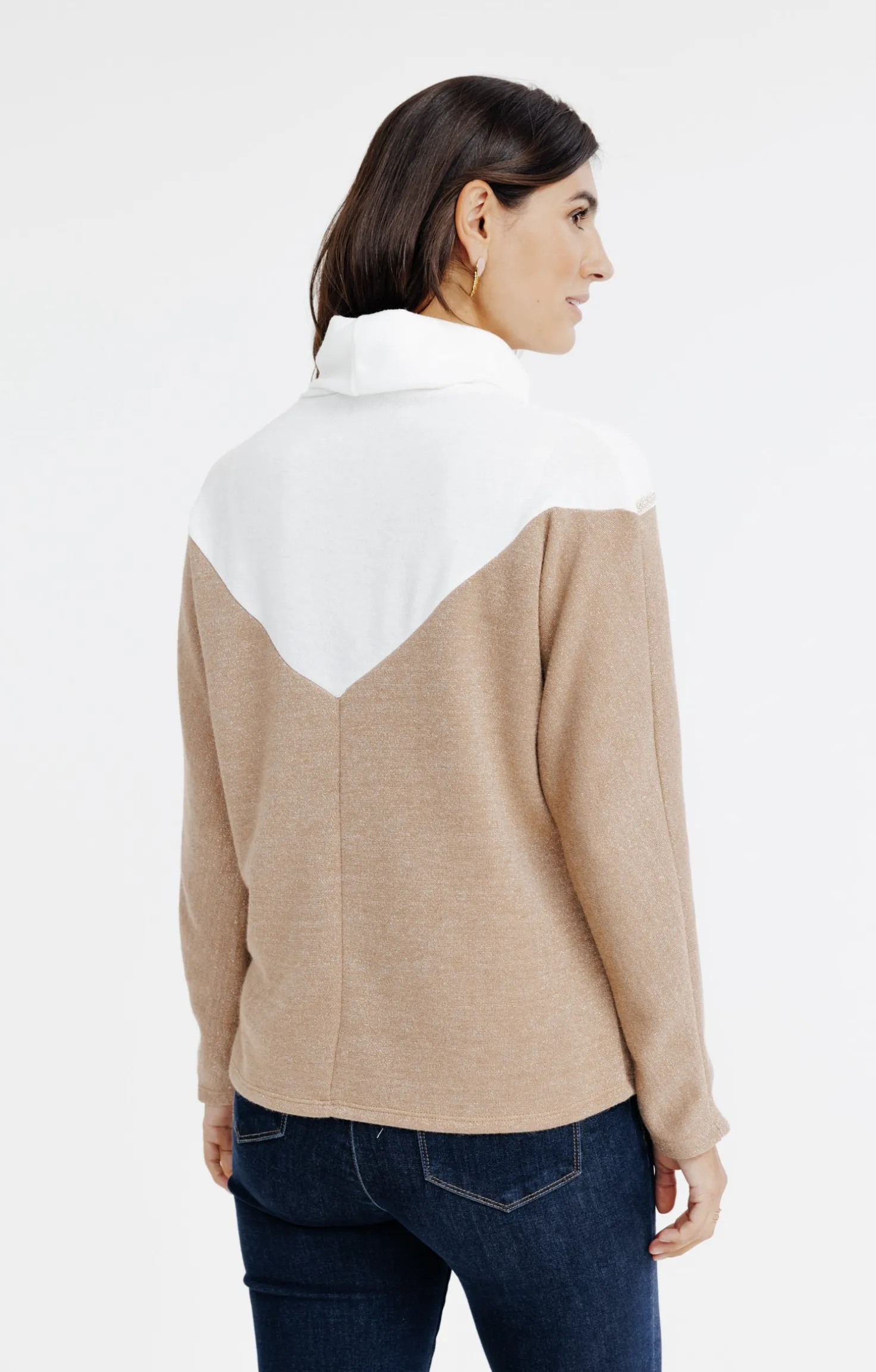 T-SHIRT HIVER COL BOULE -