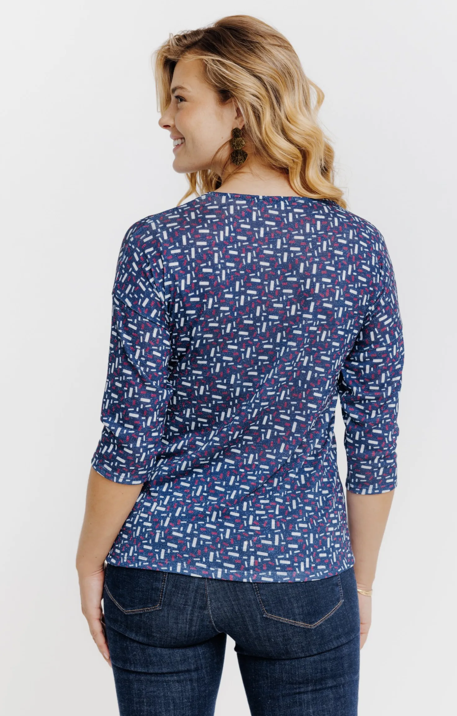 T-SHIRT MAILLE BRILLANTE IMPRIME GEO -